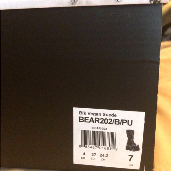 Bear 202 Brand new Demonia boots size 7 - Picture 3 of 4